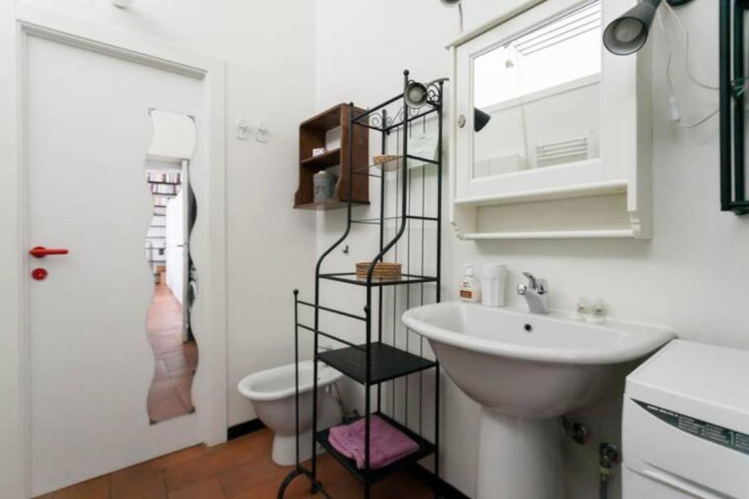 Porta Ticinese Cozy Apartment Con Balcone Милано Екстериор снимка